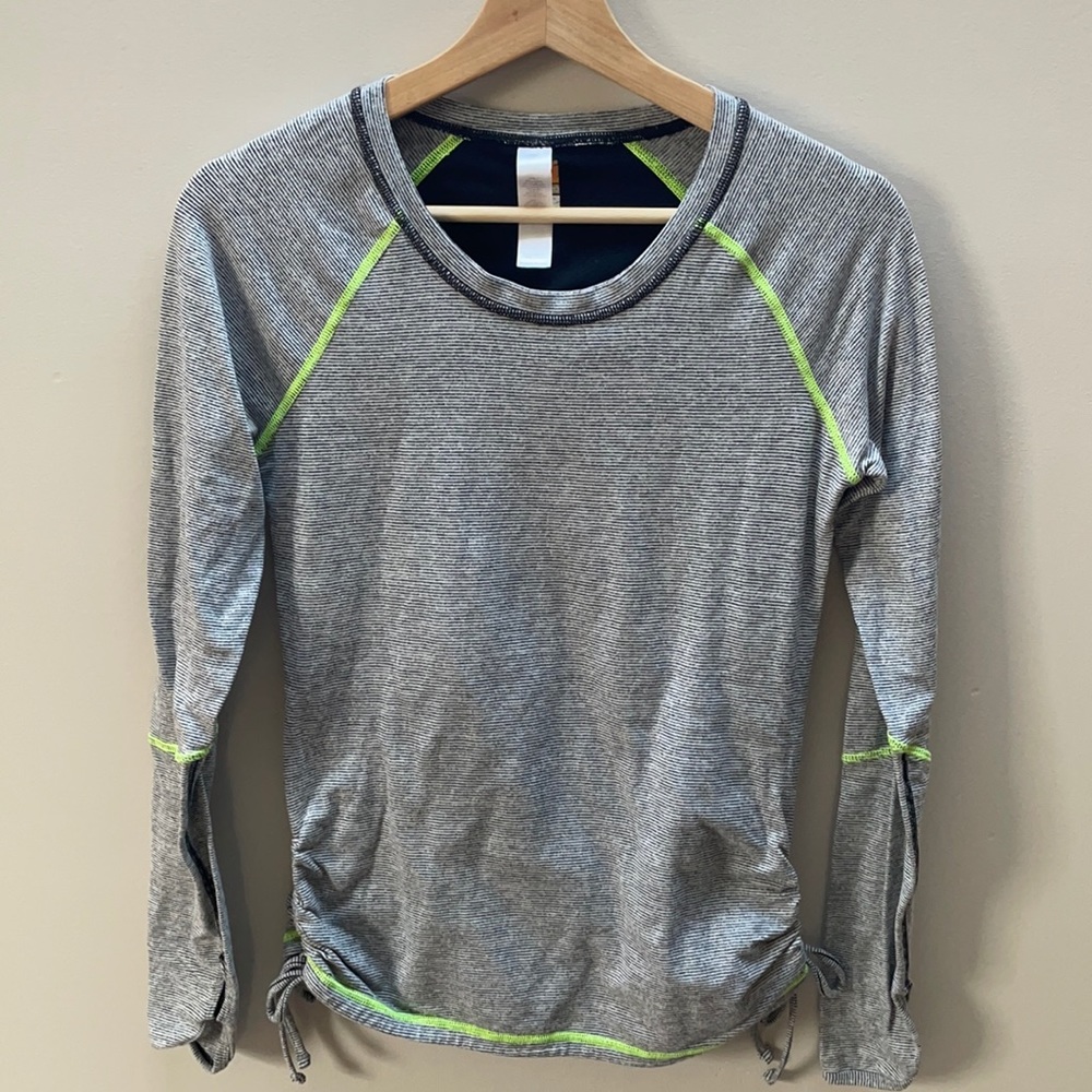 Lucy Tech Side Cinch Long Sleeve